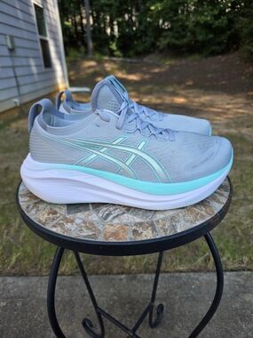 Asics Gel Nimbus 27 1012B753 Piedmont Grey Running Shoes Women Sz 10.5 Worn 4x